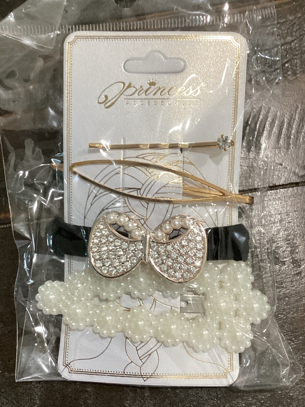 Princess Accessories Pearl & Rhinestone Hair Clipβ Set - White